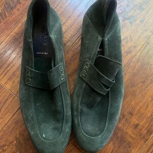 Harry's of London suede loafers size 9.5 / 43.5 green slip on men's loafers